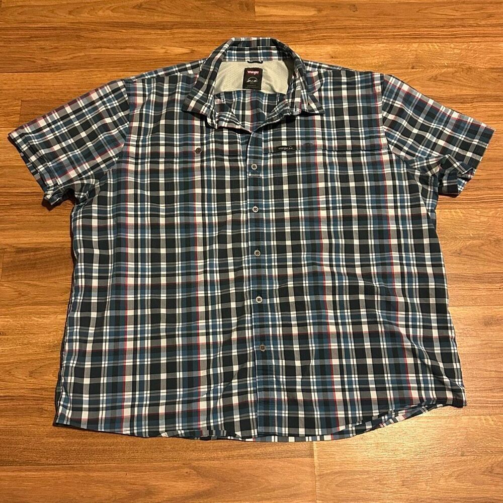 Wrangler Regular Fit Plaid Button Up Collared Short Sleeve Shirt | Men Size 3XL